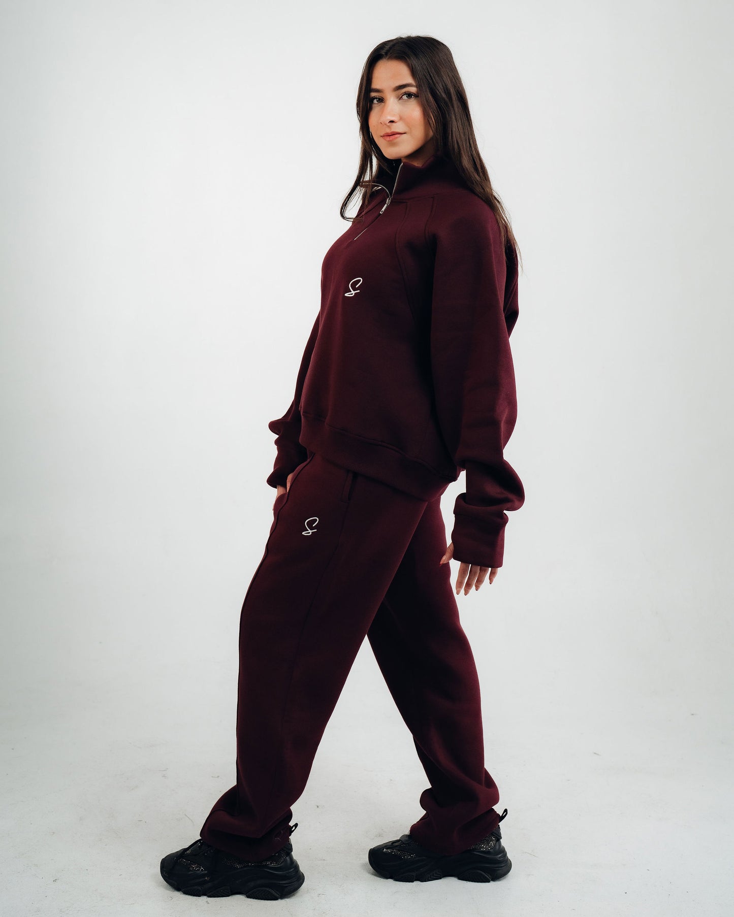 OVER-SIZED SWEATPANTS ( BURGUNDY )